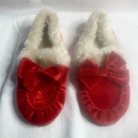 GAP Kids Other - GAP Kids Red Velvet Fleeced Lined Slippers Size 1 – 2 (Ages 7 – 8)